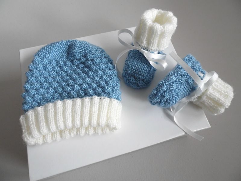 TRICOT Bébé, BONNET Et CHAUSSONS Laine Bb